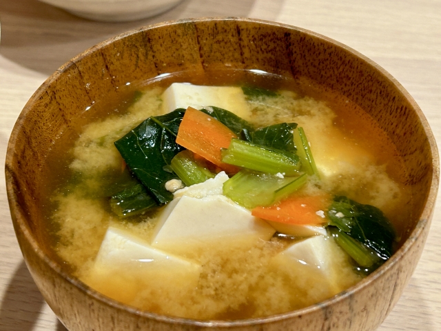 忙しい朝こそ栄養補給！時短で「味噌汁」を作る工夫いろいろ
