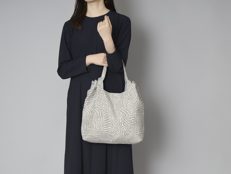 charm/シャーリングバッグ L パッシー
