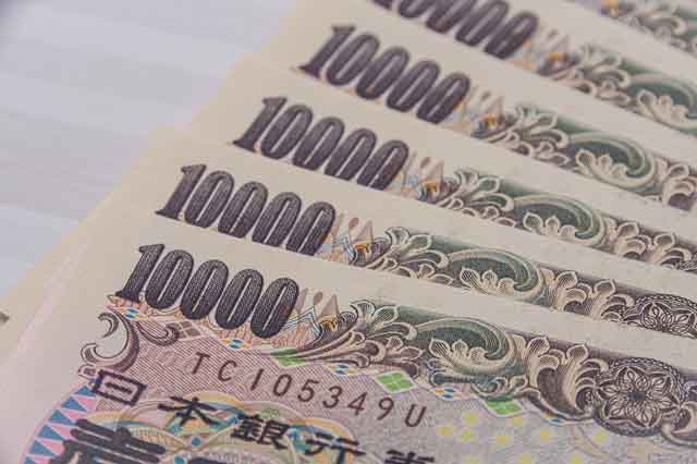 お金