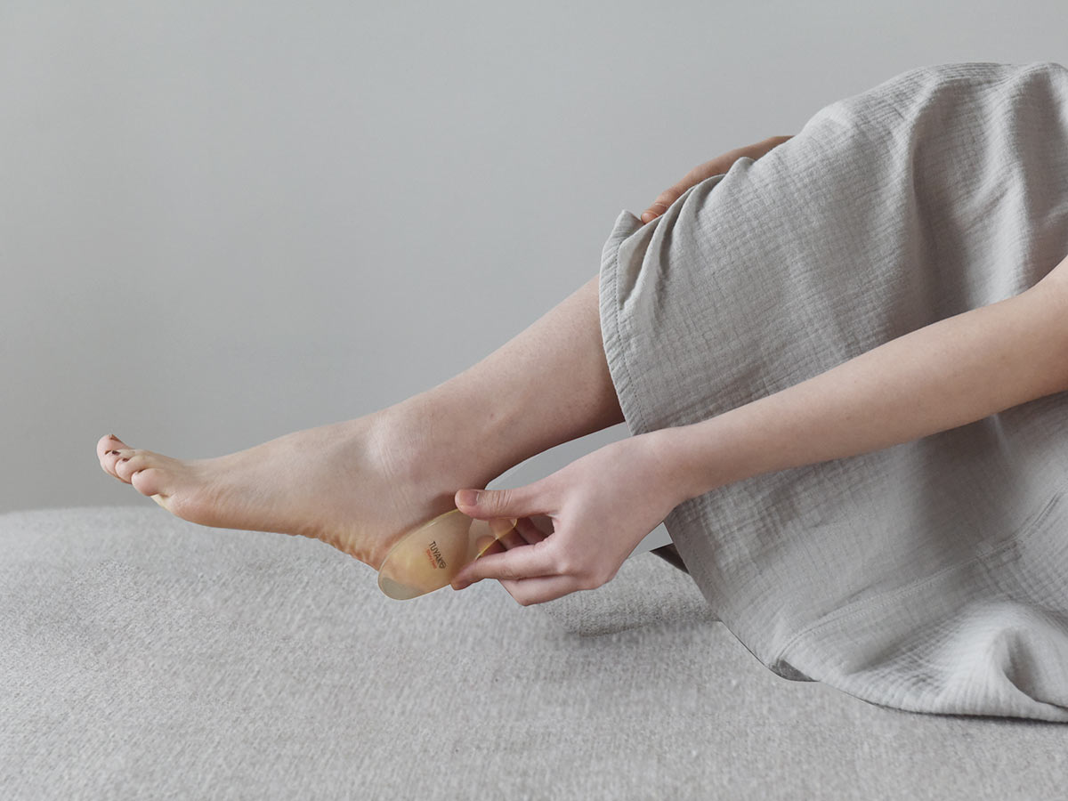 素足＋サンダルに自信！自宅で簡単にケアできる「足裏」美容アイテム3選