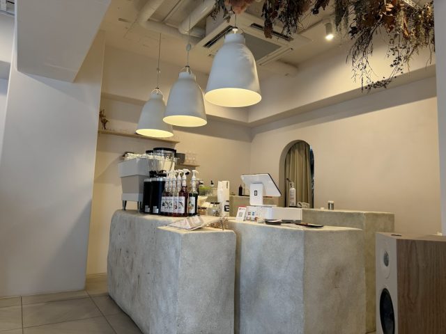 sh:rock coffee(シロックコーヒー)店内