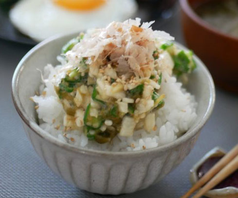 蒸し暑い朝はこれ1つ！簡単「ご飯のお供」レシピ3つ
