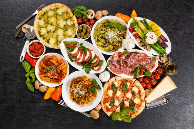 英語「Look at all this food!」の意味って？
