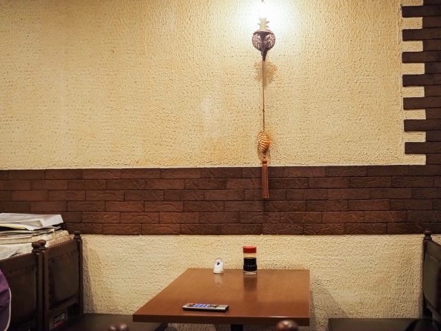 新橋「ブラボオ」店内席