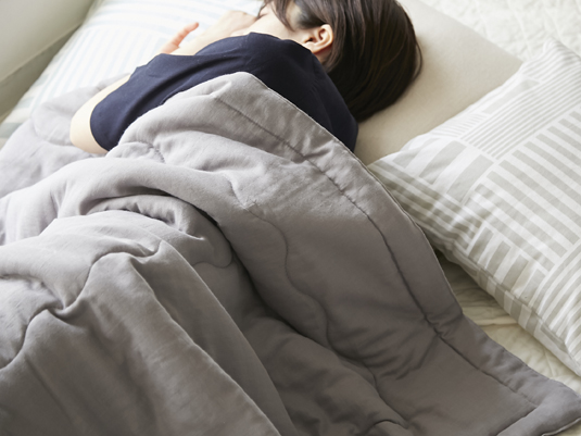トロふわの肌触り♪軽くて蒸れにくい「八分の五 2重スフレガーゼ 夏ふとん」