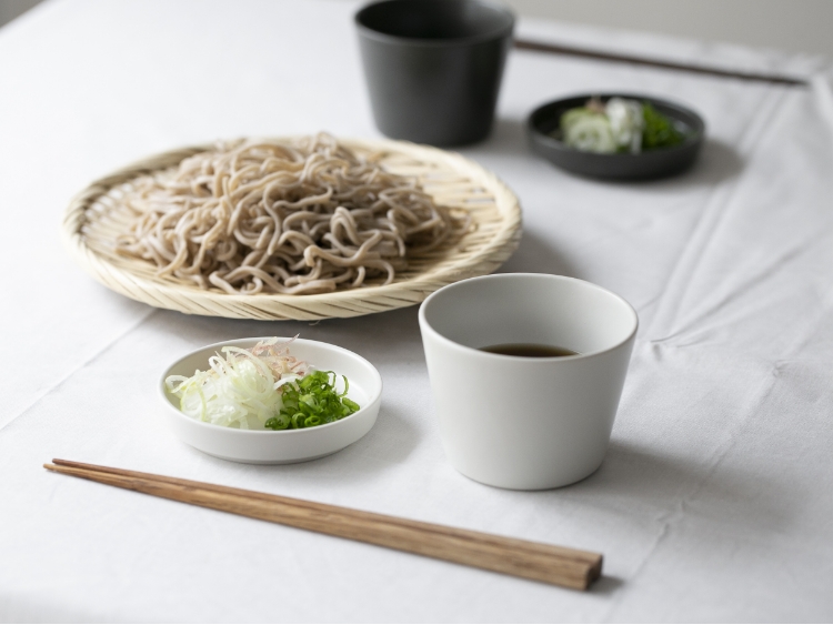 夏のお昼の定番！「冷たい麺」をおいしく楽しむアイテム5選