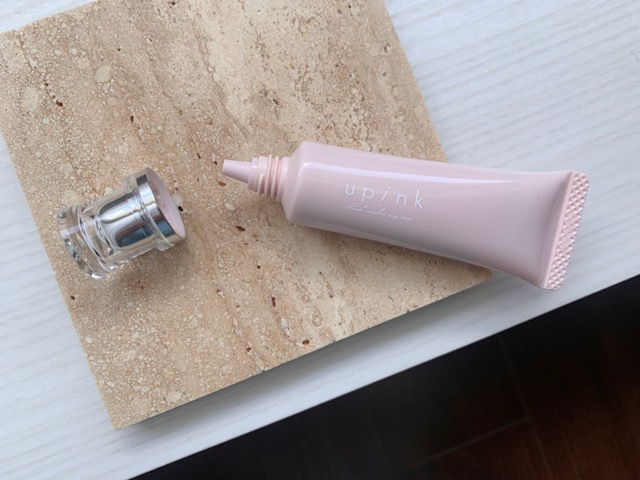 テカリや凸凹毛穴をケア！1000円台と思えない「upink」新作部分用下地