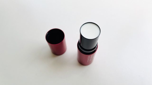 「ビオレ」のスティック型日焼け止め