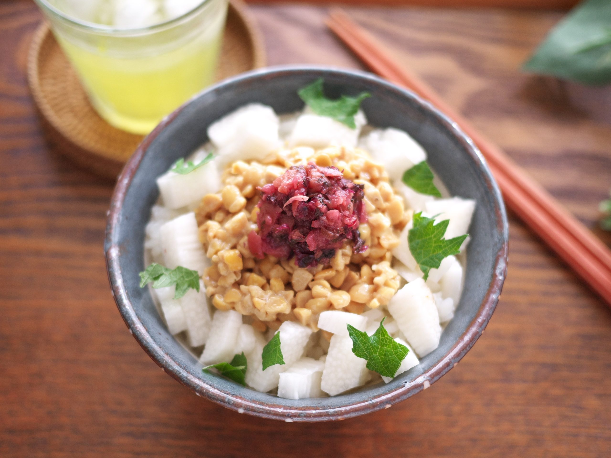 醤油＋卵に飽きたら“味変”！簡単「梅干し納豆ごはん」