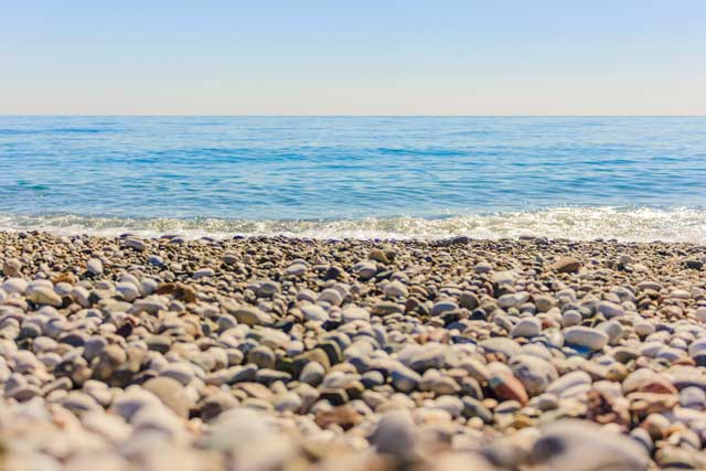 英語「pebbly beach」の意味って？