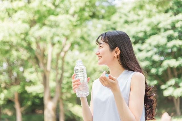 痩せたいならタイミングが大事！ダイエット中の「水の飲み方」
