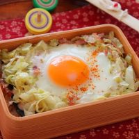 キャベツベーコンの巣ごもり卵