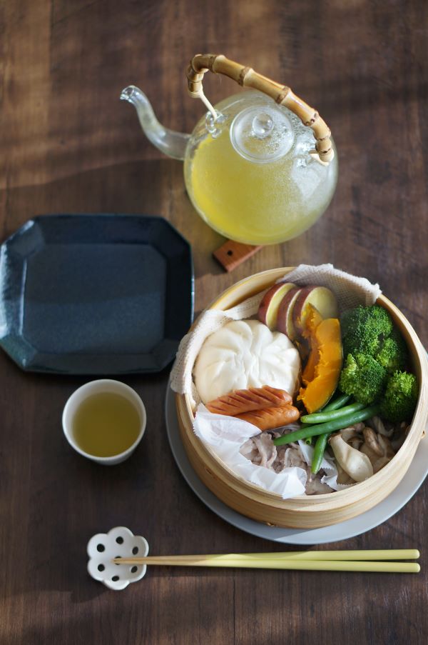 蒸籠に盛られた朝ごはん
