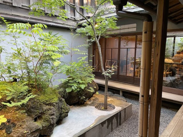 小川珈琲 堺町錦店 店内