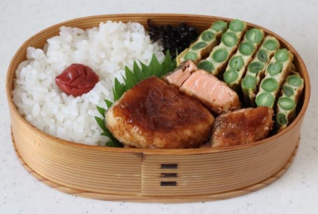 2品弁当の詰め方プロセス