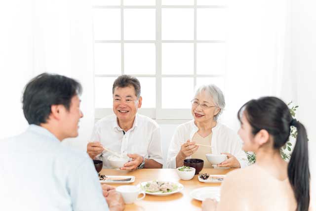 帰省時に家族でしておきたい。大切な「お金の話」3つ