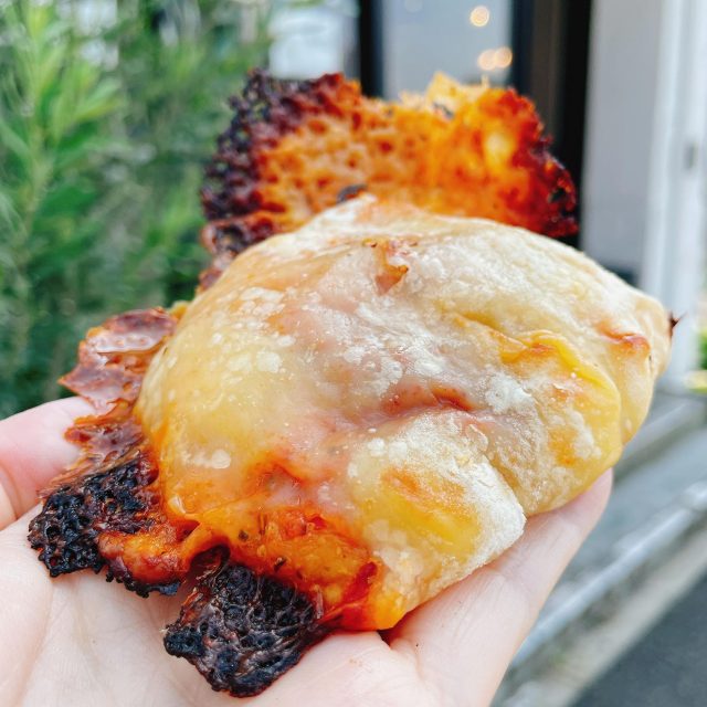 カルツォーネ