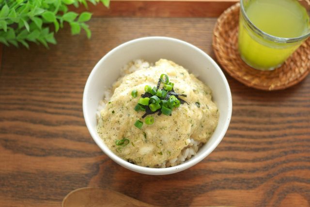 とろろ、きのこ、バナナで簡単！残暑の「腸活」朝食レシピ3つ