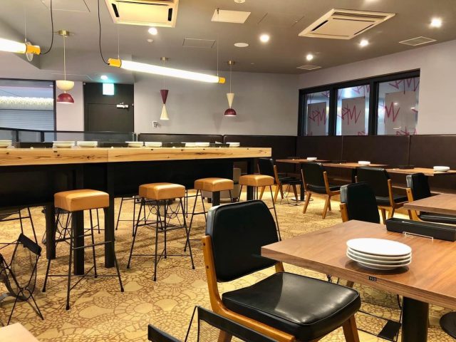 東京駅 カフェバー「WK2」店内