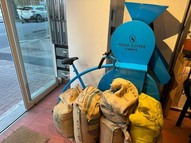 日本橋 GOOD COFFEE FARMS 店内