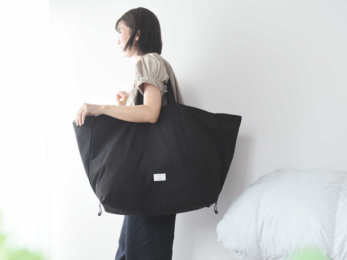 48L→70Lに拡張できる！羽毛布団もすっぽり♪「ボンモマン 大容量トートバッグ」
