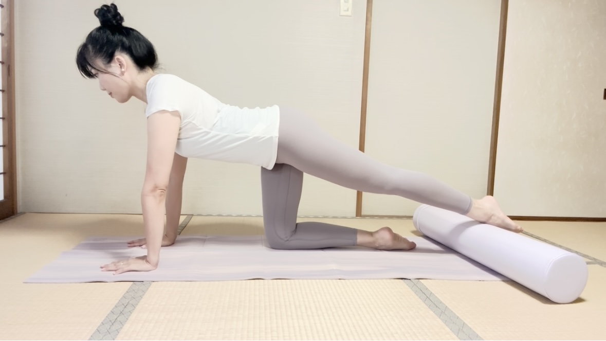 ピラティスでゴツゴツ太ももとサヨナラ！簡単「美脚ストレッチ」