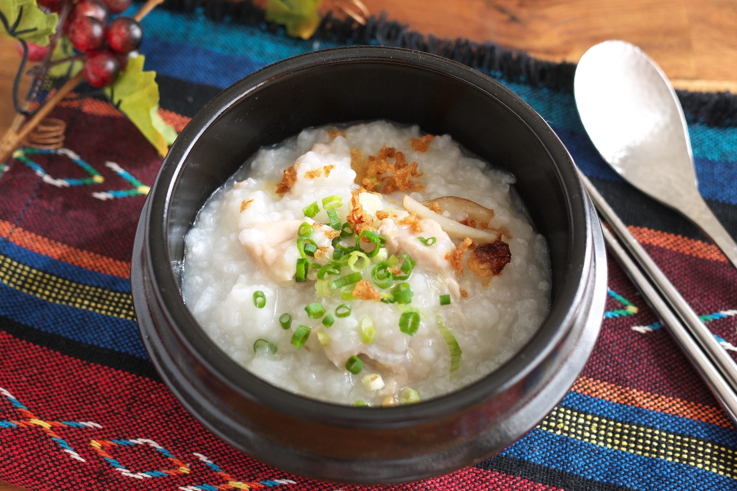 炊飯器で簡単！冷え対策にぴったり「サムゲタン風鶏がゆ」