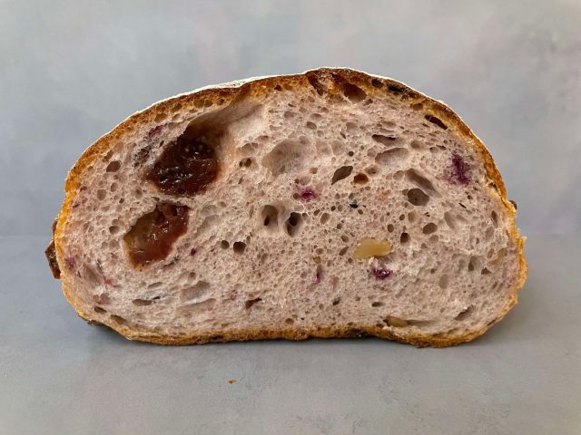 Sourdough Bread(サワードゥブレッド)Red Wine Fig 断面