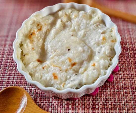 作り置きにも便利！簡単おいしい「ひょっこりいも」「里芋のグラタン」レシピ2つ