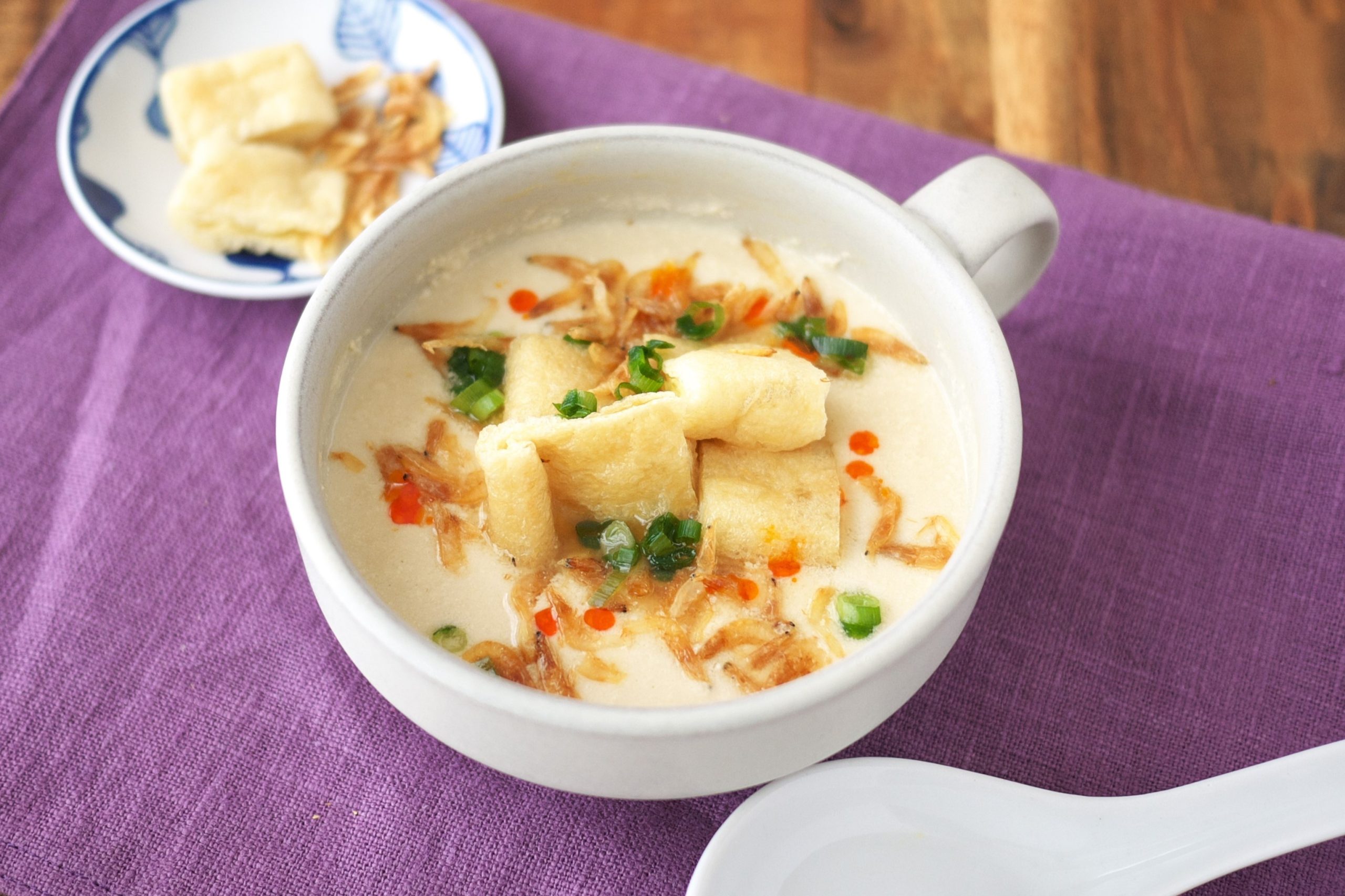 レンジでふわとろ！台湾の人気朝ごはん「シェントウジャン（鹹豆漿）」