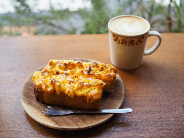 中野新宿 TRICHROMATIC COFFEE たまごトースト