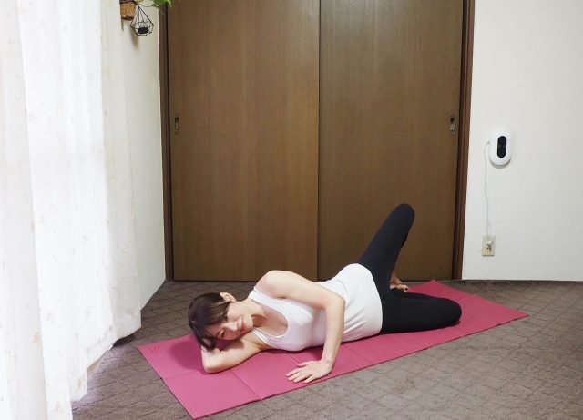 「内ももに隙間を作る」エクササイズ