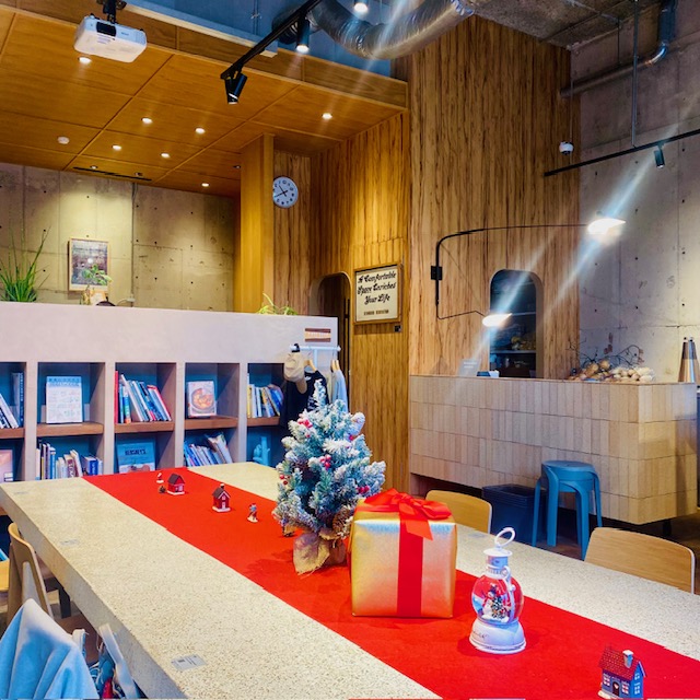 Standard Café & Gallery 店内