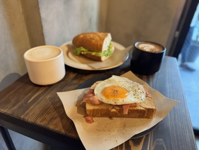 北堀江 ROYGBIV COFFEE(ロイジービブコーヒー)モーニング