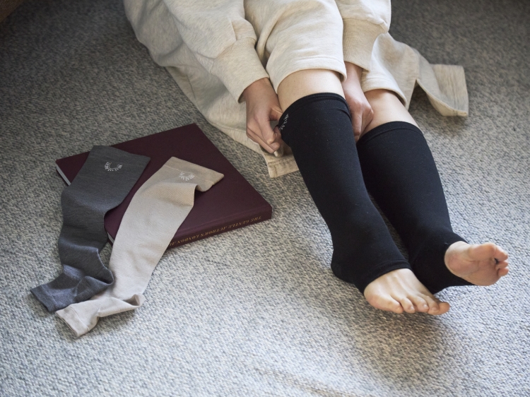 締め付けず、かゆくならない！むくみ＆かかとを優しくケアする「着圧ソックス」