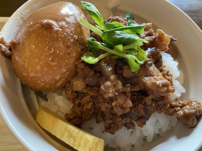 台湾気分が楽しめる♪都内の「魯肉飯」モーニング3選