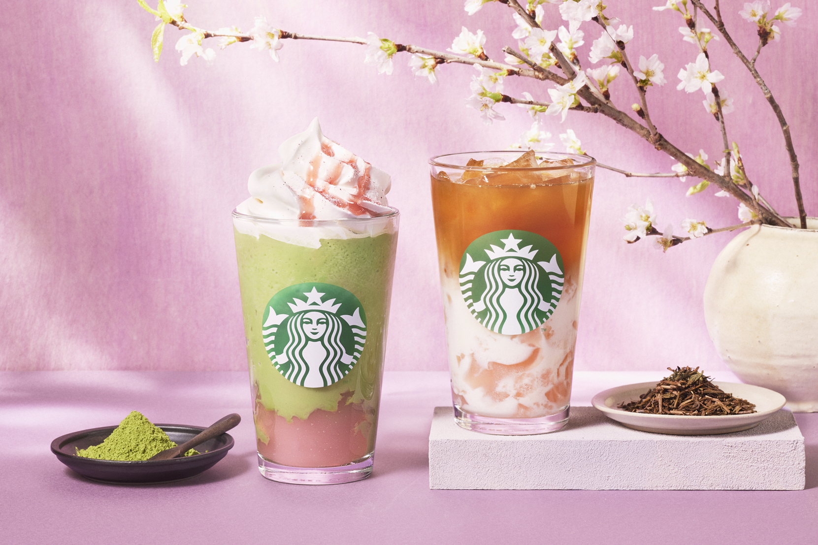 もう飲んだ？スタバ春ドリンク「抹茶と桜わらびもち フラペチーノ®」