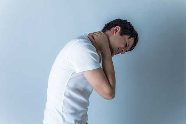 体調が悪い男性