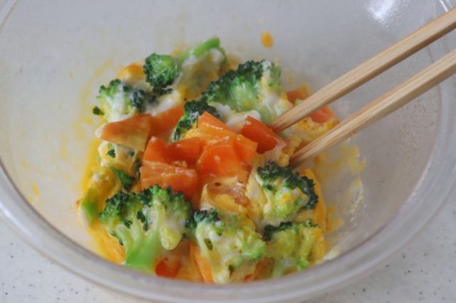 野菜の彩り卵