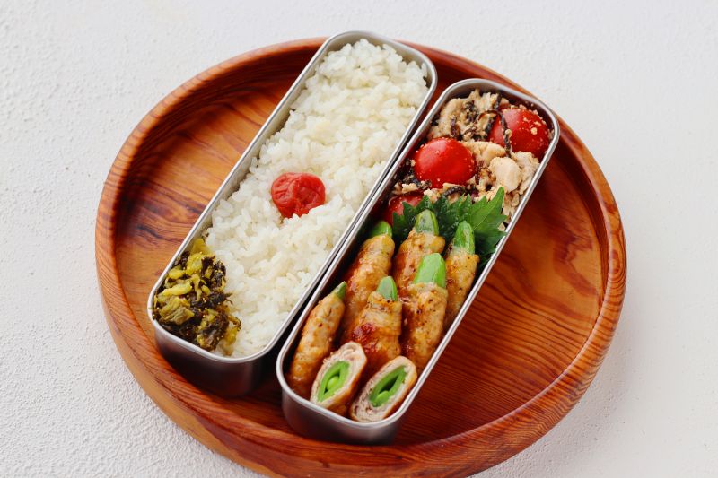 旬の味覚！「肉巻きスナップえんどう」「鶏ささみとミニトマトのサラダ」2品弁当