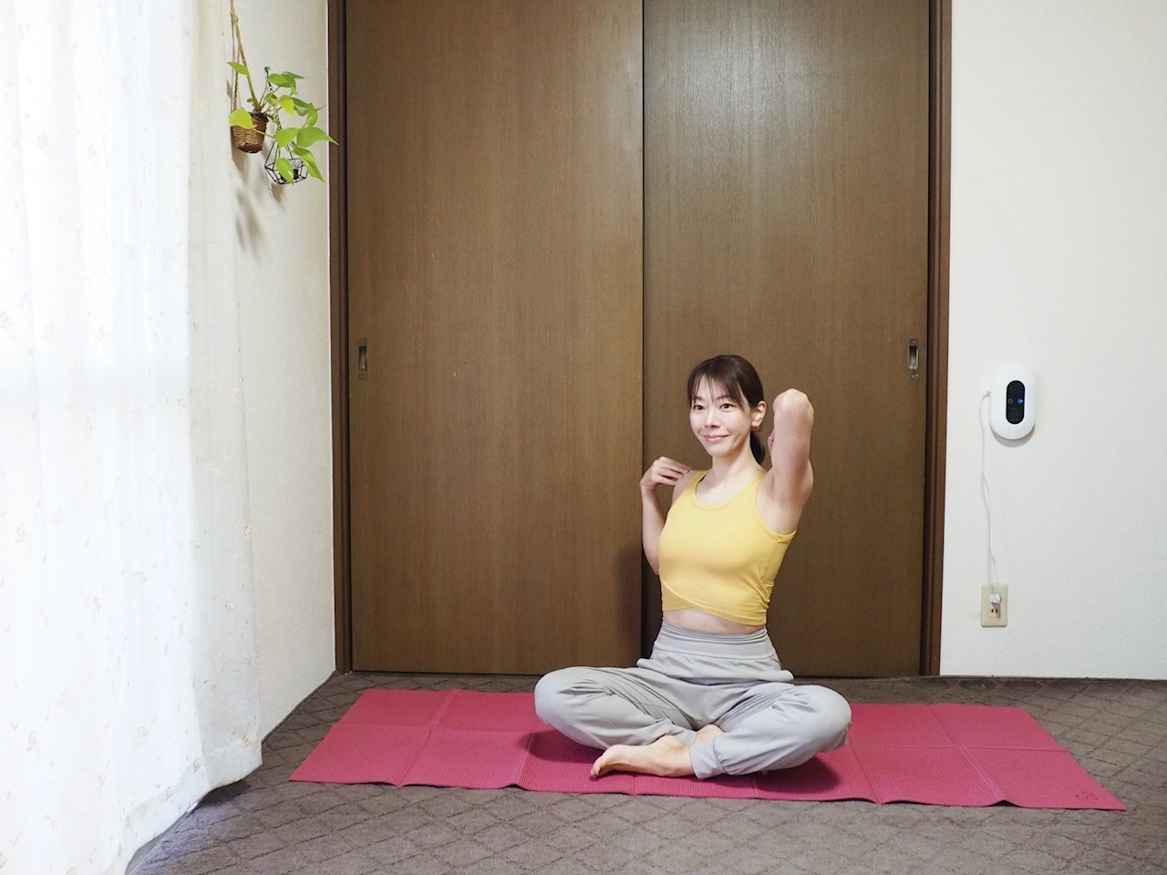 春の肩こり対策！【前・後ろ回し1分】季節の変わり目におすすめの「ひじ回し体操」