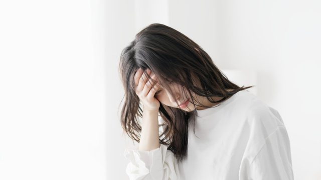 頭痛 女性