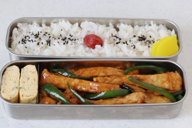 2品弁当の詰め方プロセス