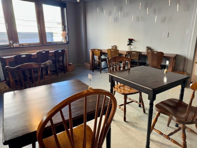 COFFEE&BAKE achoo! 店内