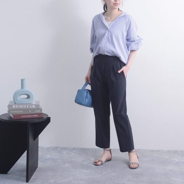 骨盤底筋サポート タックテーパードパンツ