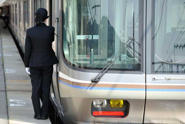 電車 出発