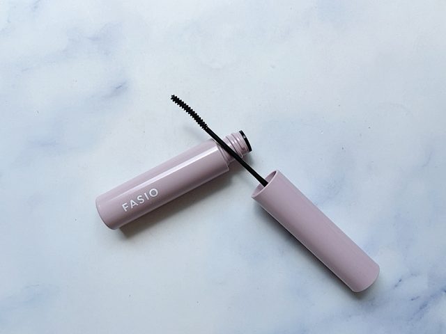 ファシオの「まつパ級 フィルム マスカラ（極細）」