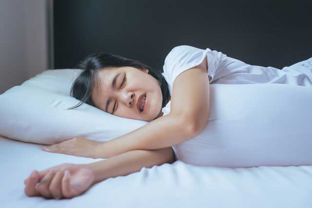 睡眠 暑い