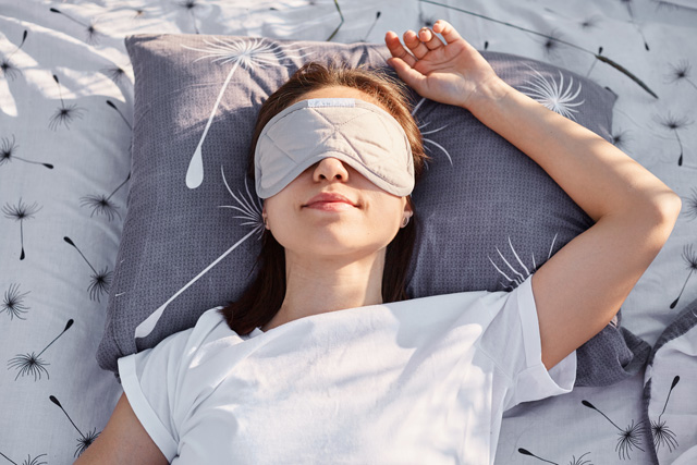 眠れないと太りやすい？夏でも良質の睡眠をとるためのポイント3つ