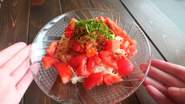 梅トマトそうめん